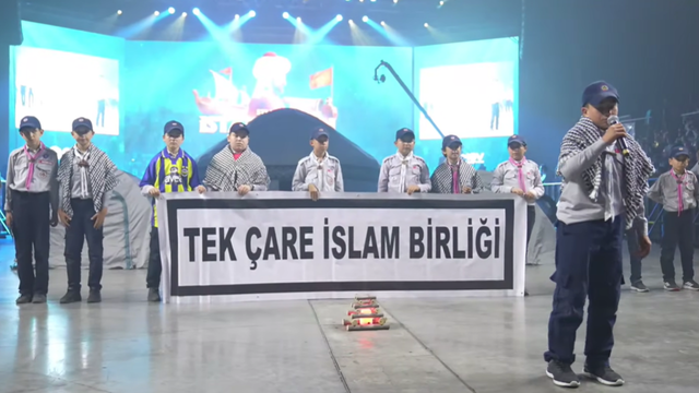 İzcilerimiz İstanbul'da Gönülleri Fethetti